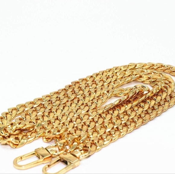 None Other Non Branded 47 Crossbody Gold Chain Great For Wallets